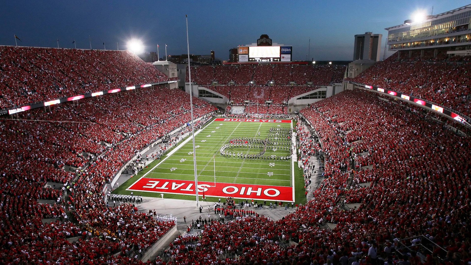 赛道新纪元，红牛二队轻取索伯，皮亚斯特里刷新纪录改写F1格局